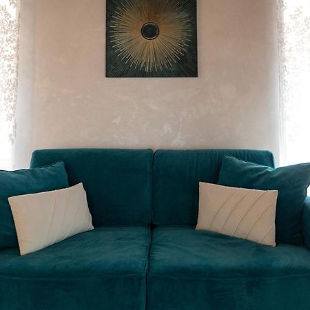 Campo De Fiori Chic Apartment Рим Екстериор снимка