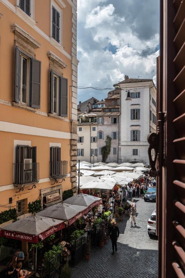 Campo De Fiori Chic Apartment Рим Екстериор снимка