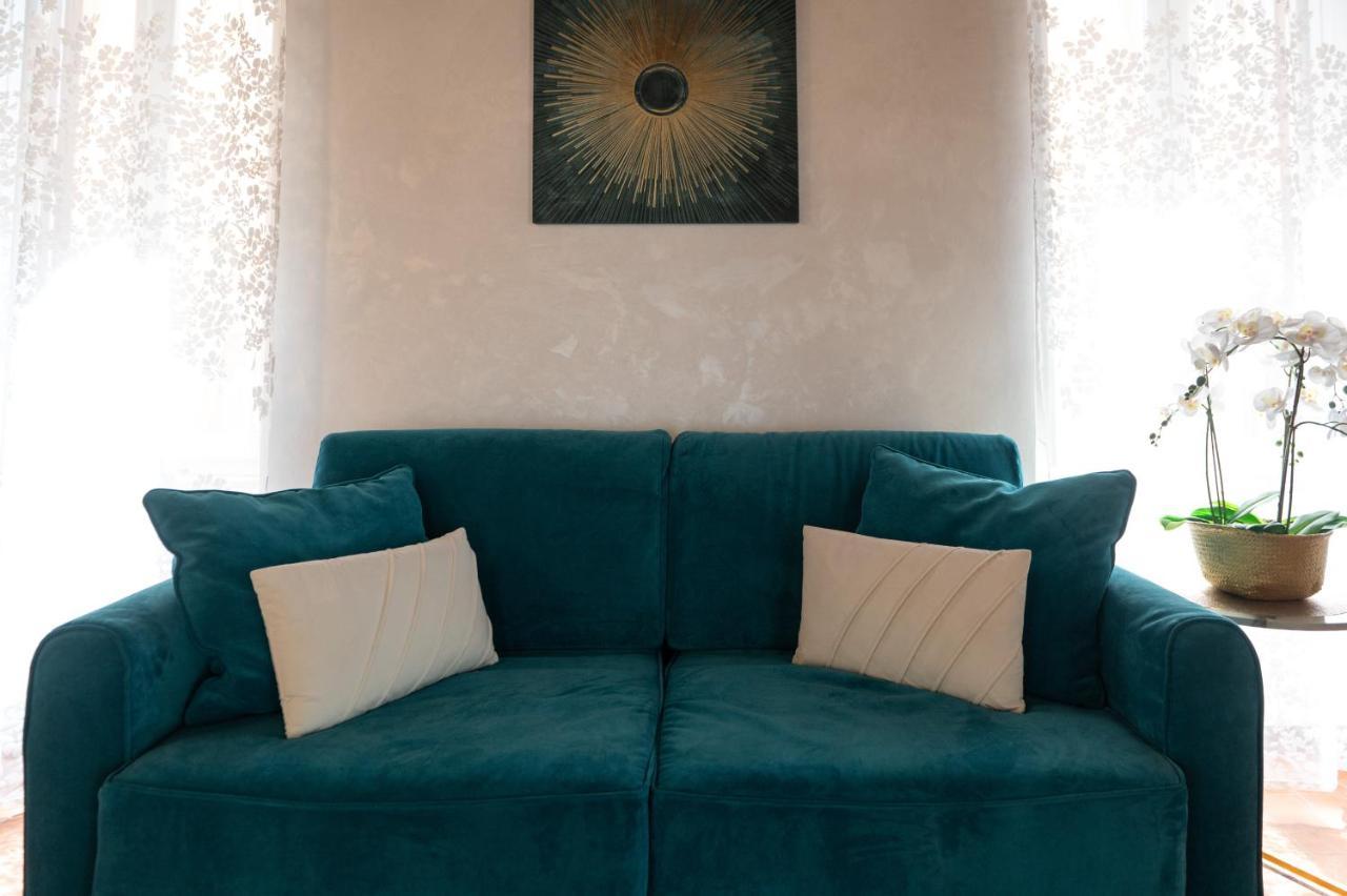 Campo De Fiori Chic Apartment Рим Екстериор снимка