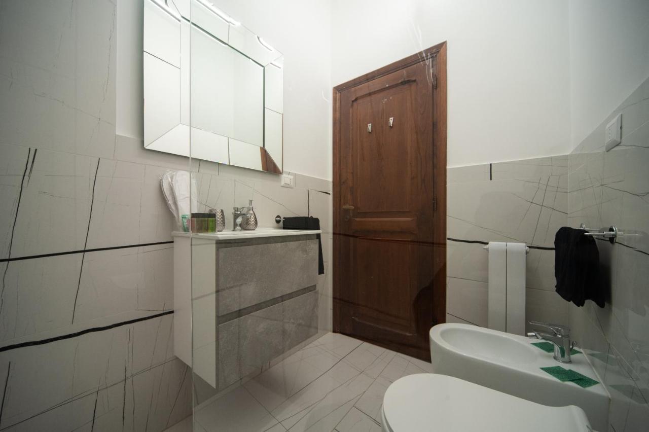 Campo De Fiori Chic Apartment Рим Екстериор снимка