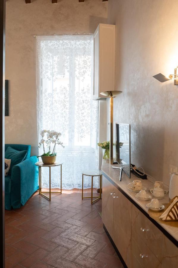 Campo De Fiori Chic Apartment Рим Екстериор снимка
